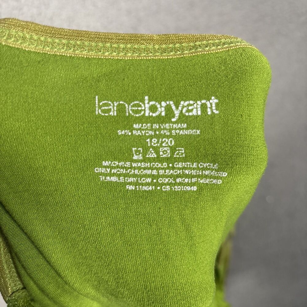 Lane Bryant Babydoll Top Size 18/20 Moss Green Lace Detail Y2K Inspired Ditsy - Picture 11 of 11